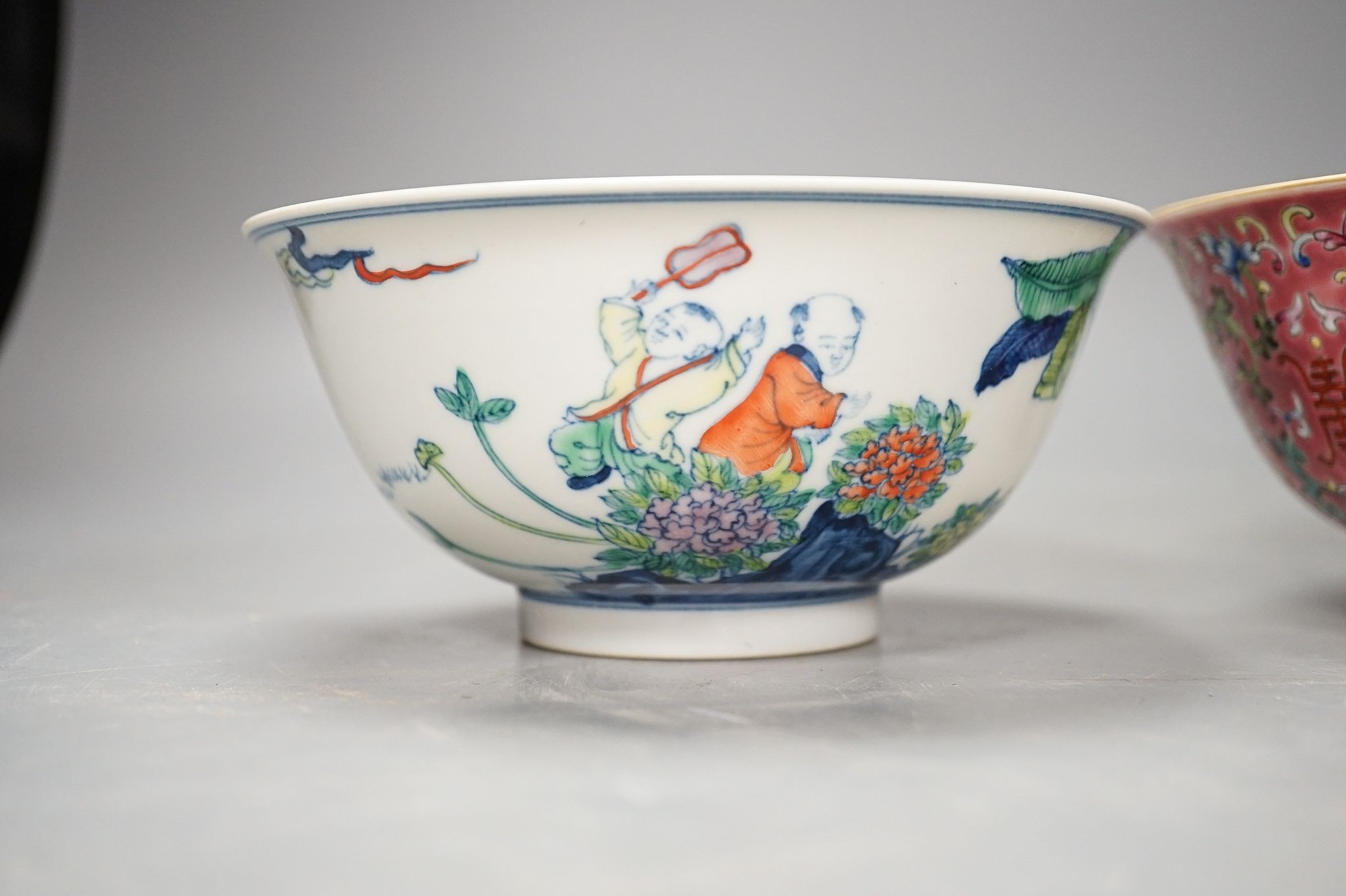 Two Chinese porcelain bowls, largest 15cm diameter